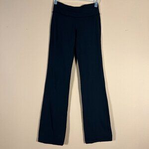 Lululemon Women's Mid-Rise Black Flare Pants